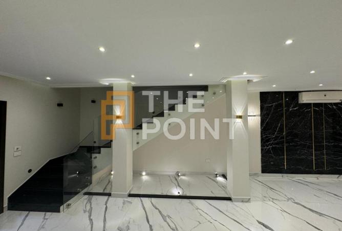 8585813 - Property Image 2