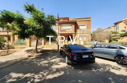 Villa - 4 Bedrooms - 6 Bathrooms for sale in Bellagio - Ext North Inves Area - New Cairo City - Cairo