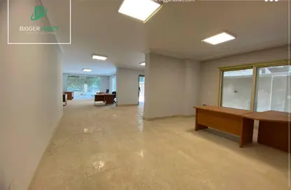 Office Space - 4 Bedrooms - 2 Bathrooms for rent in Street 252 - Degla - Hay El Maadi - Cairo