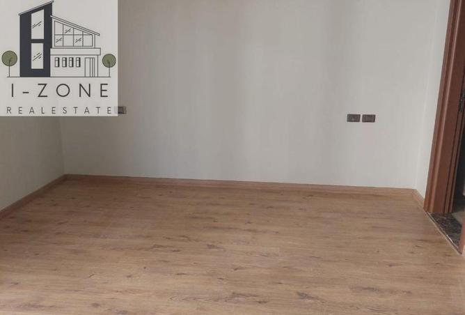 73504366 - Property Image 3