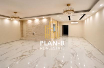 شقة - 3 غرف نوم - 3 حمامات للايجار في ذا كورت ياردز - كمبوندات الشيخ زايد - الشيخ زايد - الجيزة