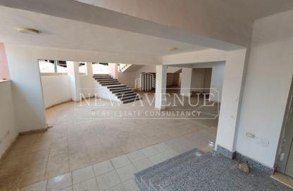 Retail - Studio - 1 Bathroom for rent in Mokattam Club St. - Al Abageyah - El Khalifa - Cairo