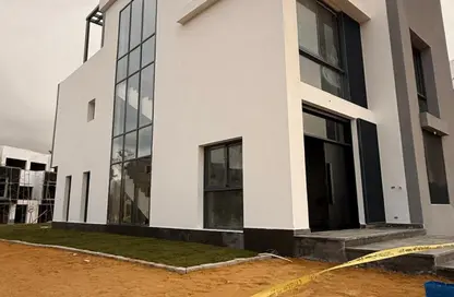 Villa - 3 Bedrooms - 4 Bathrooms for sale in Eastshire compound - 5th Settlement Compounds - The 5th Settlement - New Cairo City - Cairo