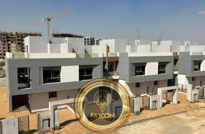 Townhouse - 4 Bedrooms - 4 Bathrooms for sale in Bleu Vert - New Capital Compounds - New Capital City - Cairo