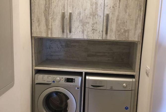 82100270 - Property Image 3