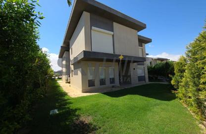 Villa - 5 - 5 for sale in Swan Lake North Coast - Qesm Ad Dabaah - North Coast