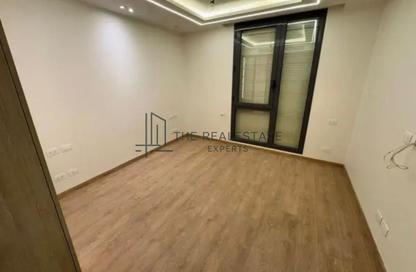 Apartment - 3 Bedrooms - 3 Bathrooms for sale in Eastown - 5th Settlement Compounds - The 5th Settlement - New Cairo City - Cairo