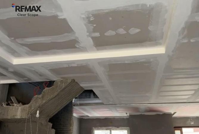 98002002 - Property Image 2