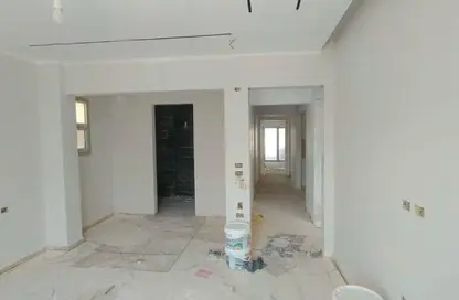 Apartment - 3 Bedrooms - 2 Bathrooms for sale in Stone Residence - 5th Settlement Compounds - The 5th Settlement - New Cairo City - Cairo