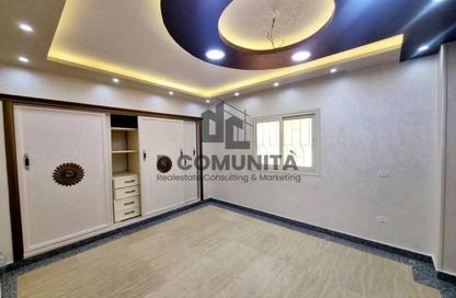 Penthouse - 4 Bedrooms - 3 Bathrooms for sale in North Lotus - El Lotus - New Cairo City - Cairo