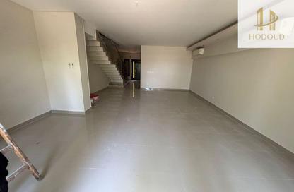 Townhouse - 3 Bedrooms - 4 Bathrooms for rent in Garden Residence - Hyde Park - New Cairo City - Cairo