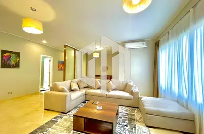 Apartment - 2 Bedrooms - 2 Bathrooms for sale in Palm Hills Village Gate - South Investors Area - New Cairo City - Cairo