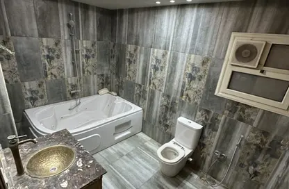 Apartment - 3 Bedrooms - 2 Bathrooms for sale in Al Lebeny Axis - El Mariouteya - Faisal - Hay El Haram - Giza
