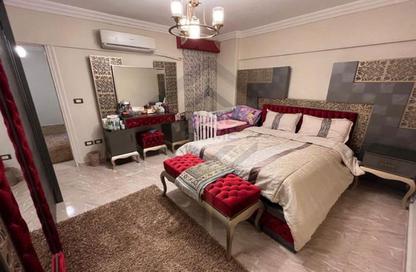 Apartment - 3 Bedrooms - 2 Bathrooms for sale in Abd Al Fattah El Taweel St. - Fleming - Hay Sharq - Alexandria