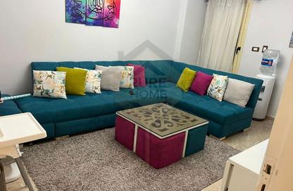 Apartment - 3 Bedrooms - 2 Bathrooms for sale in Abd Al Fattah El Taweel St. - Fleming - Hay Sharq - Alexandria
