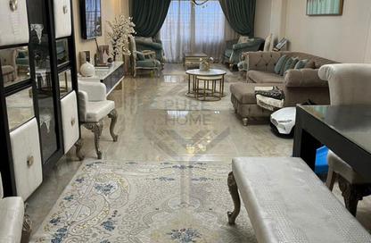 Apartment - 3 Bedrooms - 2 Bathrooms for sale in Abd Al Fattah El Taweel St. - Fleming - Hay Sharq - Alexandria