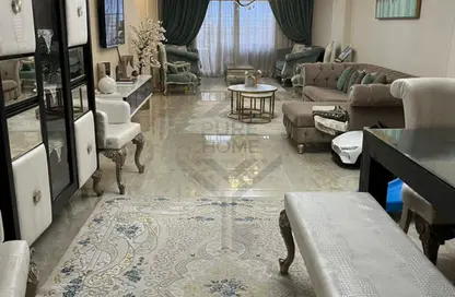 شقة - 3 غرف نوم - 2 حمامات للبيع في شارع عبدالفتاح الطويل - فلمنج - حي شرق - الاسكندرية