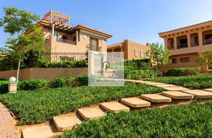 Apartment - 2 Bedrooms - 3 Bathrooms for sale in Garden Residence - Hyde Park - New Cairo City - Cairo