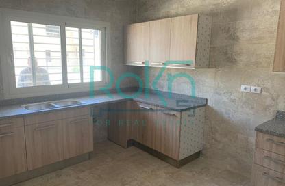 فيلا - 5 غرف نوم - 4 حمامات للايجار في نيو جيزة - طريق مصر اسكندرية الصحراوي - مدينة 6 أكتوبر - الجيزة