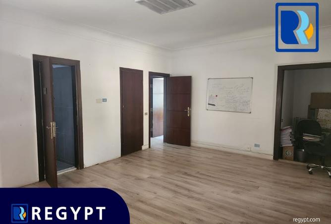 102077329 - Property Image 3