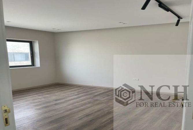 8522178 - Property Image 2