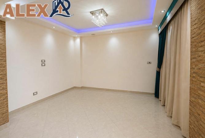 104606008 - Property Image 2