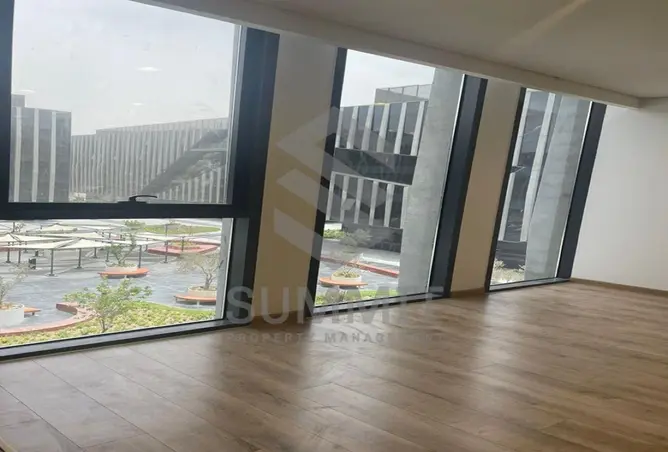 98830249 - Property Image 2