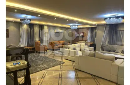 Apartment - 4 Bedrooms - 3 Bathrooms for sale in Nabil Al Wakkad St. - Ard El Golf - Heliopolis - Masr El Gedida - Cairo