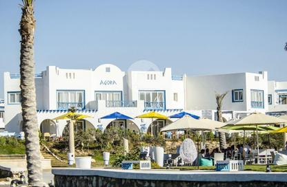 Chalet - 2 Bedrooms - 2 Bathrooms for sale in Mountain View - Ras Al Hekma - North Coast