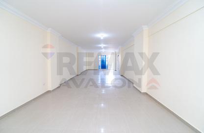Apartment - 3 Bedrooms - 3 Bathrooms for sale in Omar Lotfy St. - Ibrahimia - Hay Wasat - Alexandria