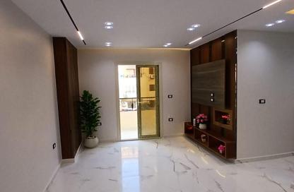 Apartment - 3 Bedrooms - 2 Bathrooms for sale in Gate 4 old - Horus - Hadayek El Ahram - Giza