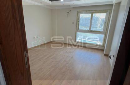 Apartment - 3 Bedrooms - 3 Bathrooms for sale in Mountain View iCity - 5th Settlement Compounds - The 5th Settlement - New Cairo City - Cairo