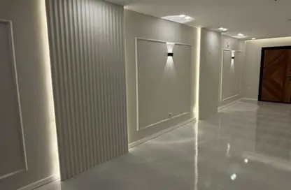 Apartment - 3 Bedrooms - 2 Bathrooms for sale in 4th Neighborhood - 4th Area - Shorouk City - Cairo