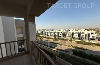 Apartment - 3 Bedrooms - 3 Bathrooms for sale in Hyde Park - New Cairo City - Cairo