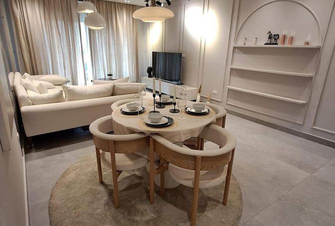 98829821 - Property Image 2
