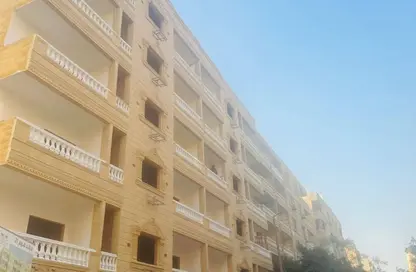 Apartment - 3 Bedrooms - 2 Bathrooms for sale in Gate 4 - Mena - Hadayek El Ahram - Giza