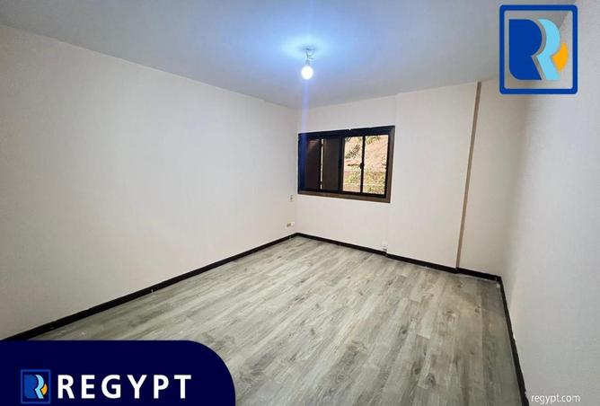 74037856 - Property Image 3