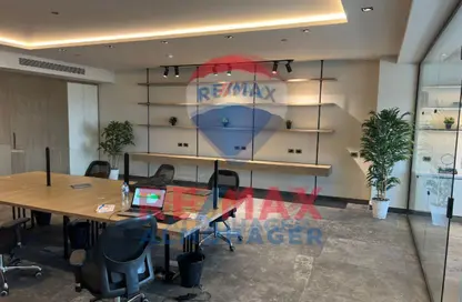 مساحات مكتبية - 2 غرف نوم للبيع في كمبوندات الشيخ زايد - الشيخ زايد - الجيزة