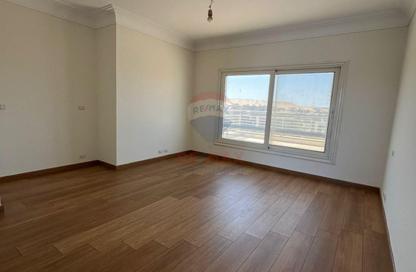 فيلا - 5 غرف نوم - 5 حمامات للايجار في نيو جيزة - طريق مصر اسكندرية الصحراوي - مدينة 6 أكتوبر - الجيزة