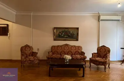 Apartment - 3 Bedrooms - 2 Bathrooms for sale in Al Nasr St. - El Laselky - New Maadi - Hay El Maadi - Cairo