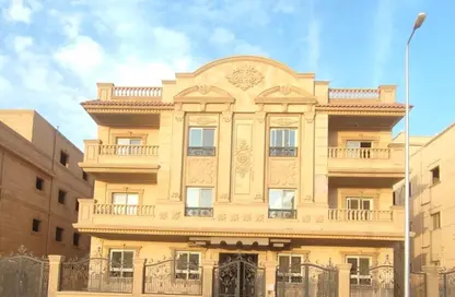 Apartment - 4 Bedrooms - 3 Bathrooms for sale in El Koronfel - The 5th Settlement - New Cairo City - Cairo