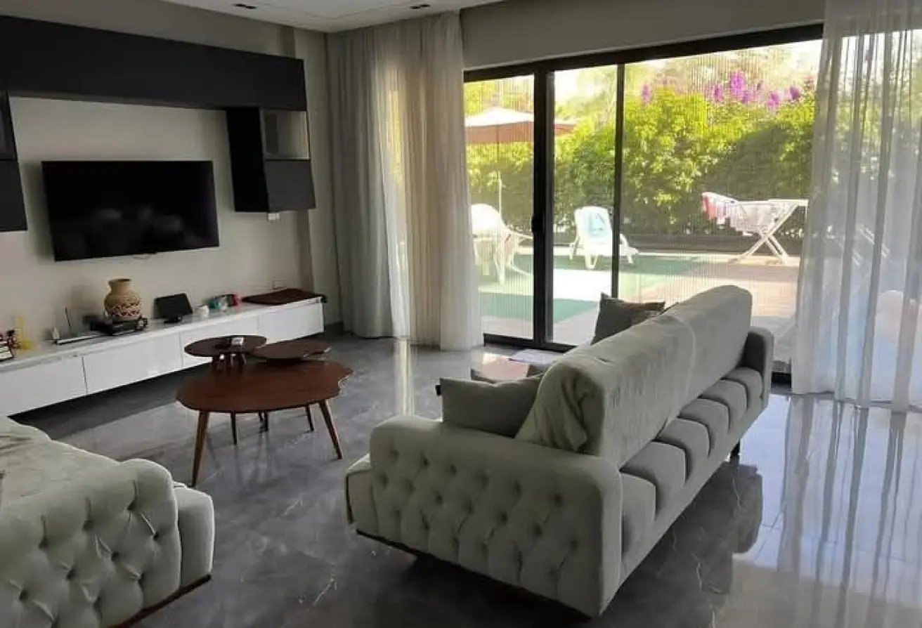 96853029 - Property Main Image