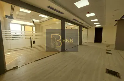 مساحات مكتبية - استوديو - 6 حمامات للايجار في محور محمد نجيب - المستثمرين الشمالية - مدينة القاهرة الجديدة - القاهرة