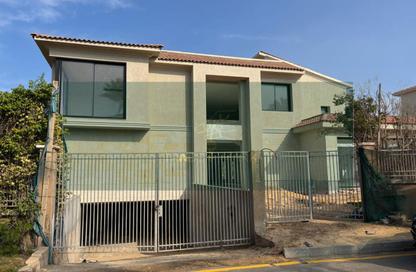 Villa - 6 Bedrooms - 6 Bathrooms for sale in Swan Lake Katameya - The 1st Settlement - New Cairo City - Cairo