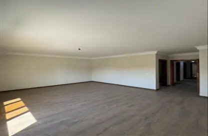 شقة - 3 غرف نوم - 3 حمامات للايجار في البنفسج 6 - البنفسج - مدينة القاهرة الجديدة - القاهرة