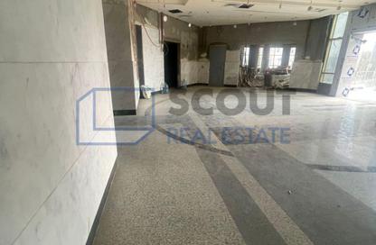 نصف طابق - استوديو - 2 حمامات للبيع في ان  90  بيزنس كومبلكس - شارع التسعين الشمالي - التجمع الخامس - مدينة القاهرة الجديدة - القاهرة