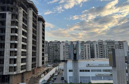 Apartment - 4 Bedrooms - 3 Bathrooms for sale in Bavaria Town - Zahraa El Maadi - Hay El Maadi - Cairo