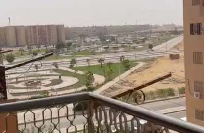 شقة - 3 غرف نوم - 1 حمام للبيع في طريق الاسماعيلية مدخل 2 - مدينة الشروق - القاهرة