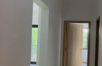 شقة - 3 غرف نوم - 2 حمامات للايجار في مون ريزيدنس - فيفث سكوير - التجمع الخامس - مدينة القاهرة الجديدة - القاهرة