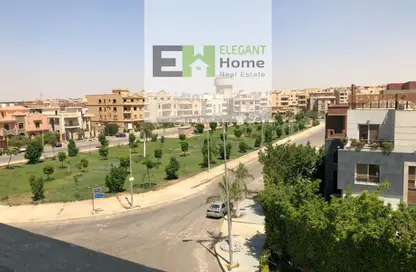 Apartment - 3 Bedrooms - 2 Bathrooms for sale in Midan Al Makhzangy - Al Narges 8 - Al Narges - New Cairo City - Cairo